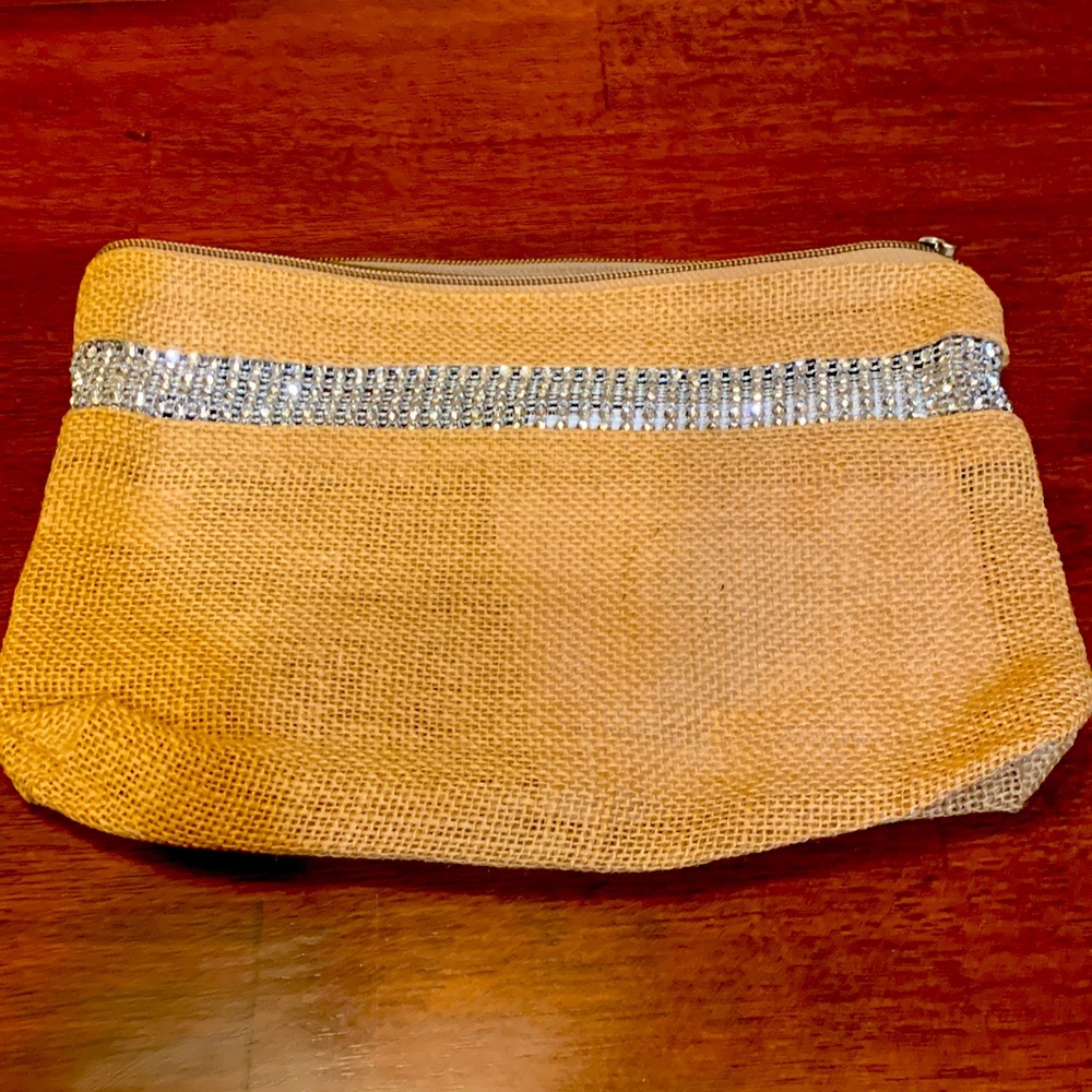 Elegant Tan Clutch with Silver Accent and crystals, real linen, brand new,must❤️ - Picture 3 of 10